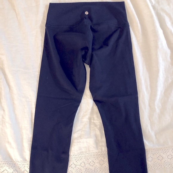 Wunder Under High Rise Crop - Picture 2 of 3